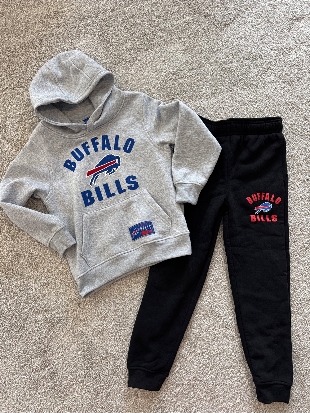 Buffalo Bills Gray Hoodie with Black Joggers - Bills Logo Set